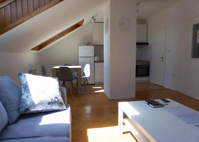 Sunshine 아파트 *